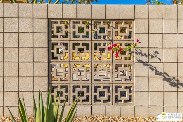 1554 E San Lucas Road, Palm Springs CA: https://media.crmls.org/mediaz/64fc2af1-a41c-454a-8de1-ad1d97c51723.jpg