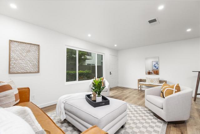 Detail Gallery Image 10 of 34 For 4514 Dawson Ave #4,  San Diego,  CA 92115 - 3 Beds | 2/1 Baths