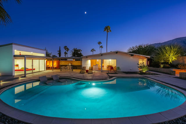 438 E Racquet Club Road, Palm Springs, CA 92262