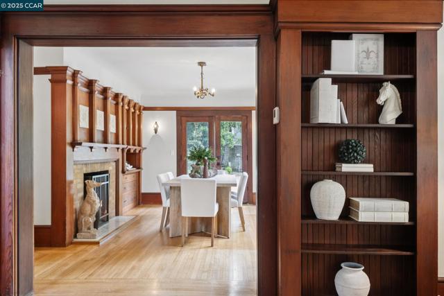 91 Tunnel Rd, Berkeley CA: https://media.crmls.org/mediaz/64fd08bb-10be-4170-bbf2-084c92754178.jpg