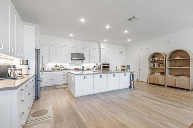 2250 Kilowatt Way, Fremont CA: https://media.crmls.org/mediaz/64fd9770-06e4-462f-ba0e-d9d65a0b2a8d.jpg