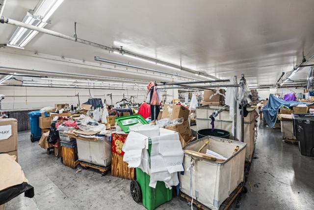 Image 43 of 52 For 1114 Howard Street