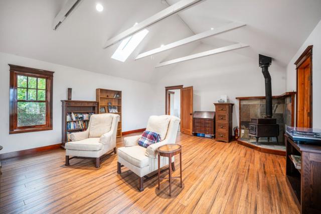 30625 Stonewall Canyon Road, Soledad CA: https://media.crmls.org/mediaz/64ffe99d-d6b5-4da0-8b6a-0138689e23cf.jpg