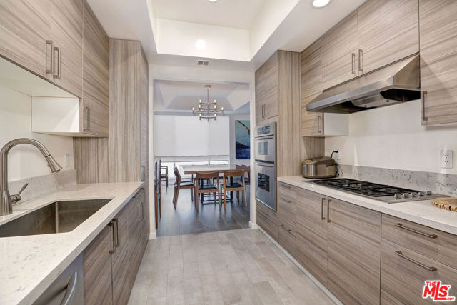 10640 Wilkins Avenue, Los Angeles CA: https://media.crmls.org/mediaz/65012868-ddc7-4913-a369-417d38ad839a.jpg
