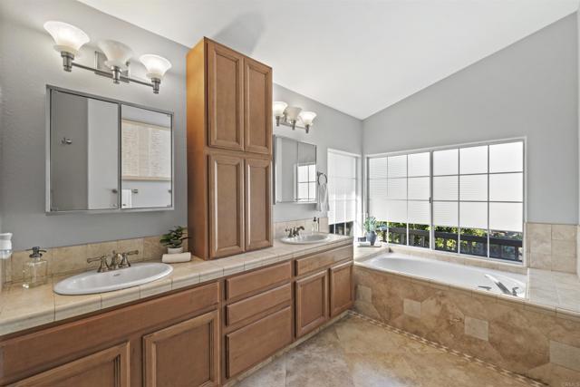 Detail Gallery Image 34 of 47 For 1131 Foxboro Ave, Chula Vista,  CA 91911 - 4 Beds | 2/1 Baths