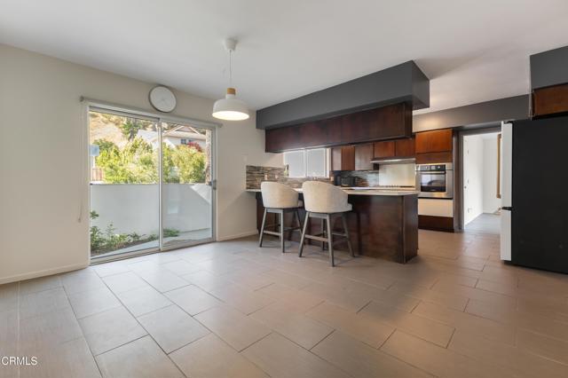 2657 Zorada Drive, Los Angeles CA: https://media.crmls.org/mediaz/6502ef8a-9fdc-4112-8ef6-78ad17be937f.jpg