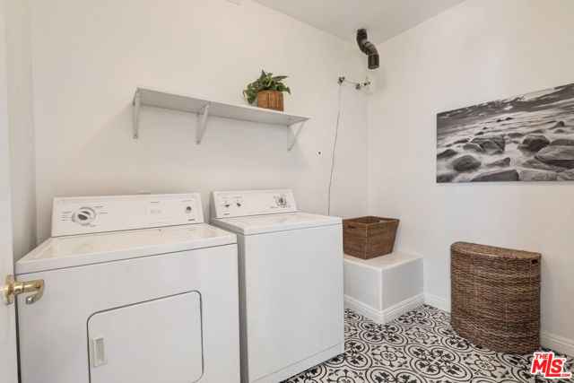 1007 Figueroa Terrace, Los Angeles CA: https://media.crmls.org/mediaz/6503fc03-3bbb-4a27-81c3-ecd66b676ed8.jpg