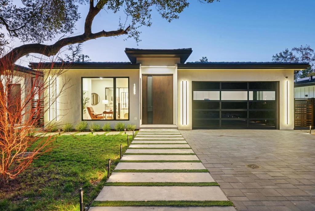 14695 Horseshoe Drive