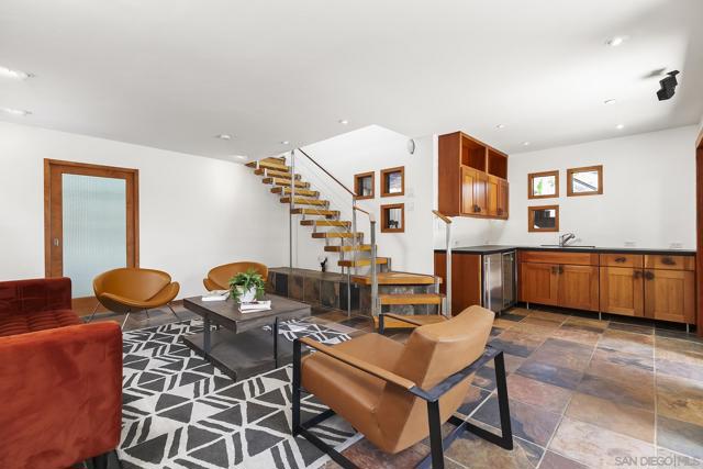 2619 Montclair Street, San Diego CA: https://media.crmls.org/mediaz/6504f5a1-390d-4efe-9045-7e10ca0a97dc.jpg