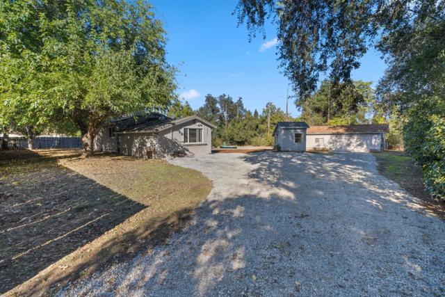 5367 Rosswood Lane, Redding CA: https://media.crmls.org/mediaz/65062e3f-8cfb-4b95-a401-aa243bc0908b.jpg