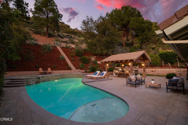 Detail Gallery Image 31 of 43 For 3033 Hopeton Rd, La Crescenta,  CA 91214 - 3 Beds | 2 Baths