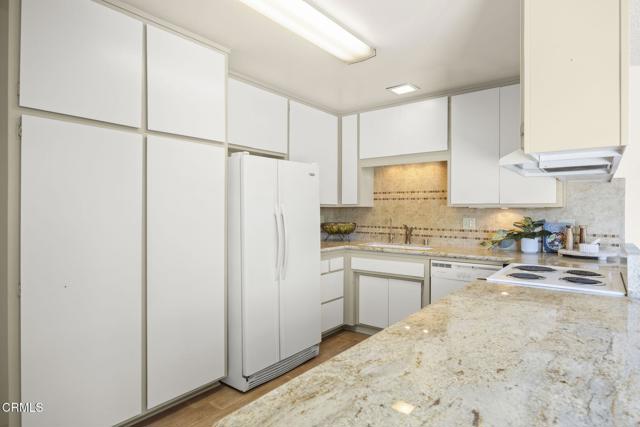 334 E Elfin Green, Port Hueneme CA: https://media.crmls.org/mediaz/65072082-1718-4aad-99e3-38282656b724.jpg