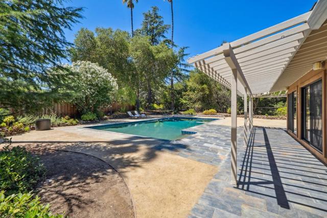 19521 Tweed Court, Saratoga CA: https://media.crmls.org/mediaz/65079918-56ee-414b-96ce-f8507bfaf3a7.jpg