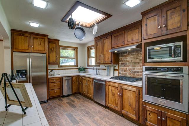 5090 La Honda Road,  CA: https://media.crmls.org/mediaz/6508498e-3164-45d9-b035-e81f3fad7fdb.jpg