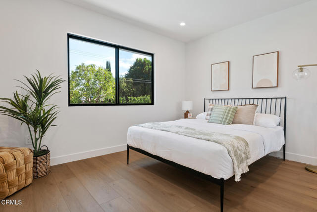 Detail Gallery Image 24 of 50 For 7932 Woodlake Ave, West Hills,  CA 91304 - 4 Beds | 3 Baths