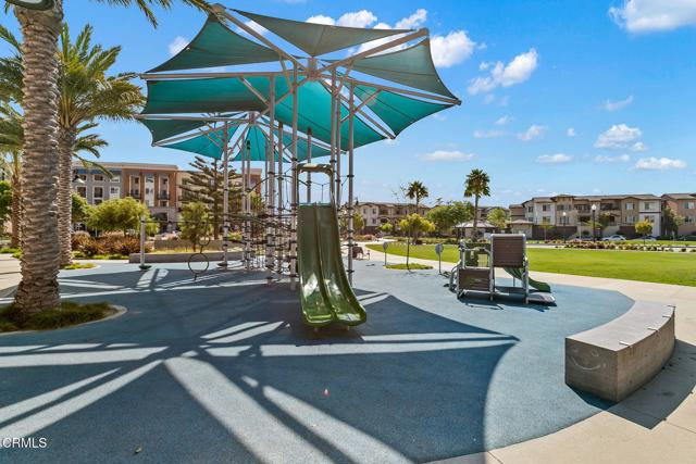 2870 Wagon Wheel Road, Oxnard CA: https://media.crmls.org/mediaz/6508578a-5859-4533-a7e1-8213e8928dbf.jpg