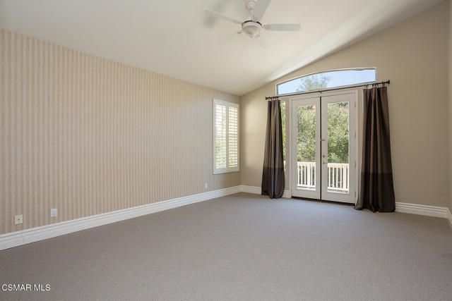 1034 Lambourne Place, Oak Park CA: https://media.crmls.org/mediaz/650a5ef8-0a45-493a-b962-e904d85de699.jpg