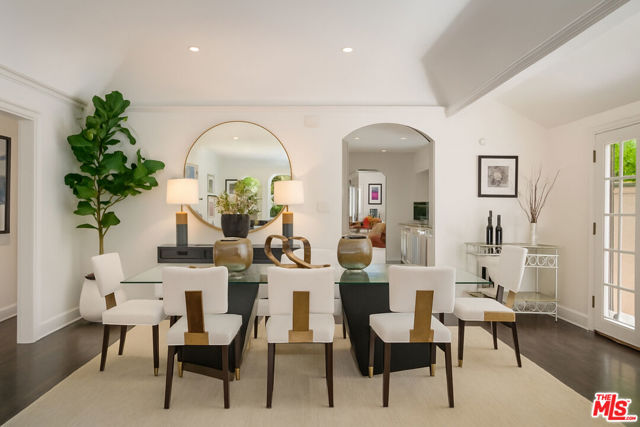 729 N Stanley Avenue, Los Angeles CA: https://media.crmls.org/mediaz/650b16f6-5365-4220-8eff-3155e184ce86.jpg