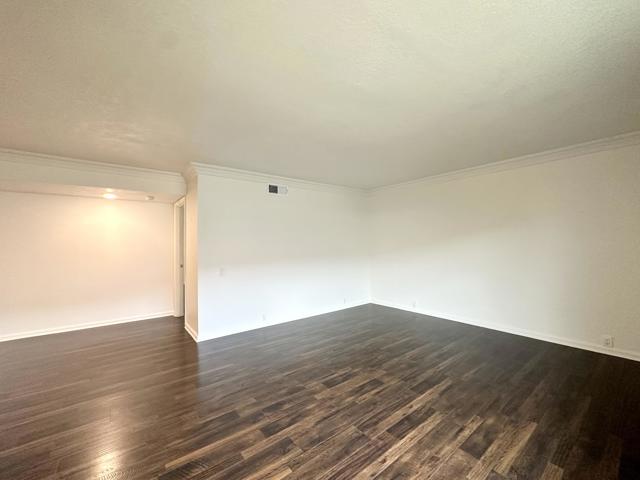 400 N Sunrise Way, Palm Springs CA: https://media.crmls.org/mediaz/650b566d-fb23-45e9-9788-e8bf7a4c4d8f.jpg