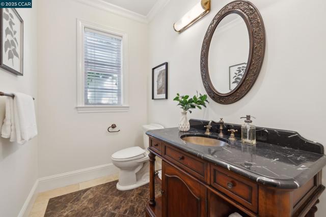 135 Dean Rd, Alamo CA: https://media.crmls.org/mediaz/650be57a-de0f-403d-9a9e-7622b5749dba.jpg