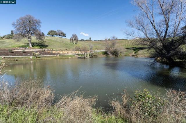 15000 Tyler Road, Fiddletown CA: https://media.crmls.org/mediaz/650c8678-f677-4bf6-8868-ec2ab2f60aaa.jpg