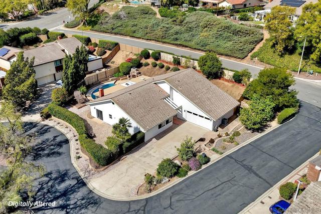 17240 Cuvee Ct, Poway CA: https://media.crmls.org/mediaz/650ca003-44b6-4e39-8046-466201c2ddd4.jpg