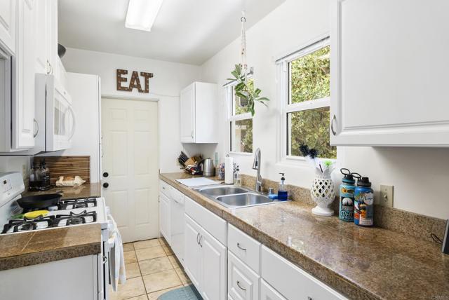 Detail Gallery Image 25 of 42 For 618 S Pacific St, Oceanside,  CA 92054 - 3 Beds | 2 Baths