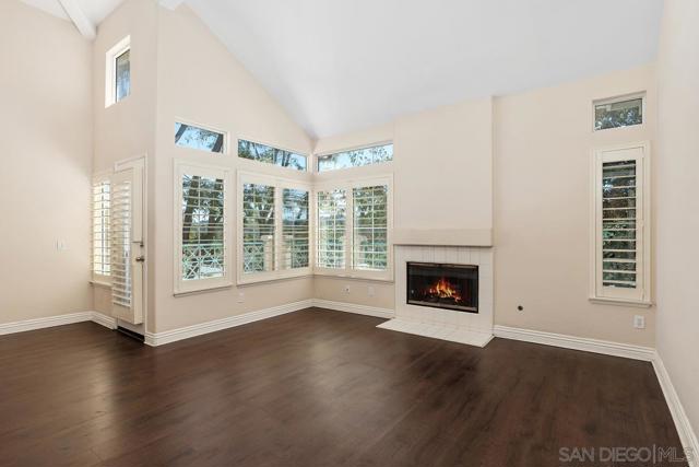 12646 Springbrook Dr, San Diego CA: https://media.crmls.org/mediaz/650db6a6-ed53-4a33-8726-e8886db641b2.jpg
