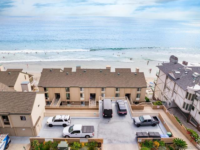 Image 34 of 45 For 2955 Ocean Street  19