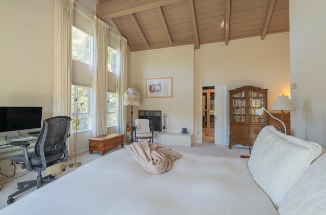 397 B Corral De Tierra Road,  CA: https://media.crmls.org/mediaz/650e6772-254d-474b-b31c-5b576621b46a.jpg