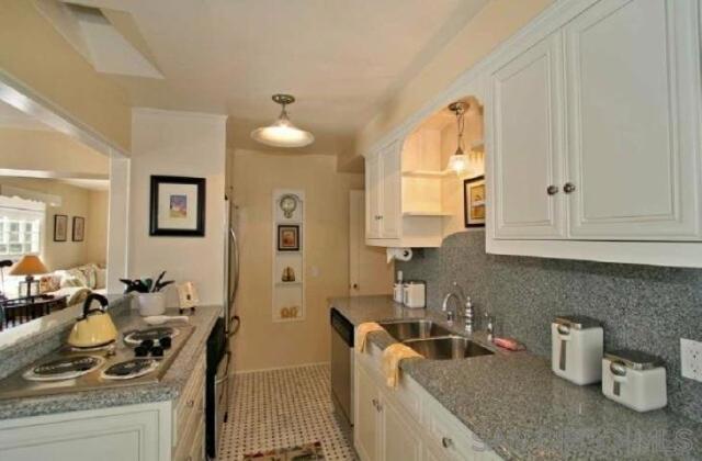 307 Rosemont - photo 8