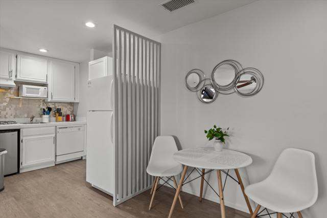 26696 Avenida Quintana, Cathedral City CA: https://media.crmls.org/mediaz/650f7583-e4c3-4b63-a24c-8f0fa7cadeef.jpg