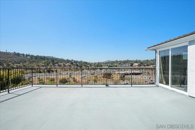 3834 Polaris Dr., La Mesa CA: https://media.crmls.org/mediaz/650f7b79-9b0d-4f68-ba77-9c56a13454ba.jpg