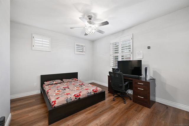 3140 Willow Creek Pl, Escondido CA: https://media.crmls.org/mediaz/650f9cdd-d6fb-4ece-bf0f-cdb98a73053c.jpg
