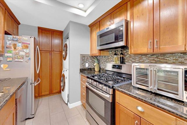 Detail Gallery Image 9 of 26 For 2916 Alanwood Ct, San Diego,  CA 91978 - 2 Beds | 2 Baths