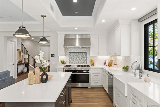 708 Silver Street, La Jolla CA: https://media.crmls.org/mediaz/6510e55e-ab95-49a7-b889-664476af5247.jpg