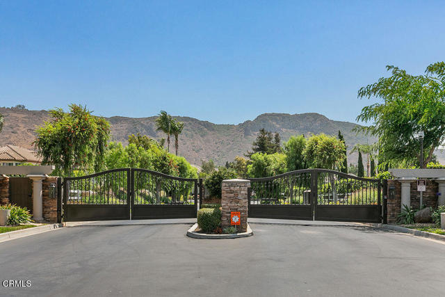 11016 Red Barn Road, Santa Rosa CA: https://media.crmls.org/mediaz/6510f9a7-a40c-4547-80ac-3b01a4769fdb.jpg