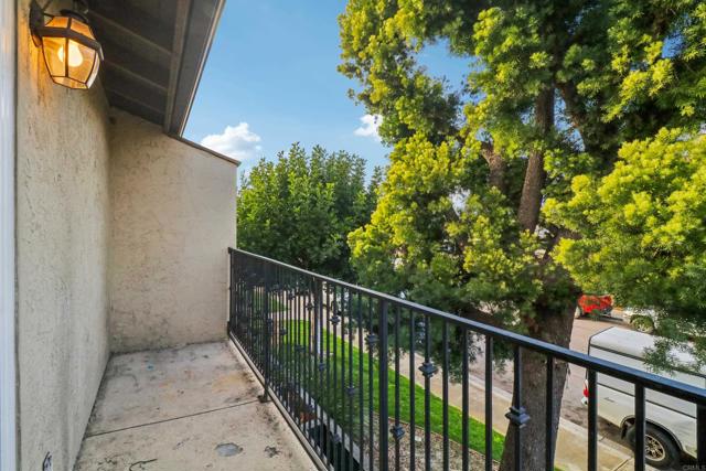 Image 18 of 20 For 1165 Decker St  10