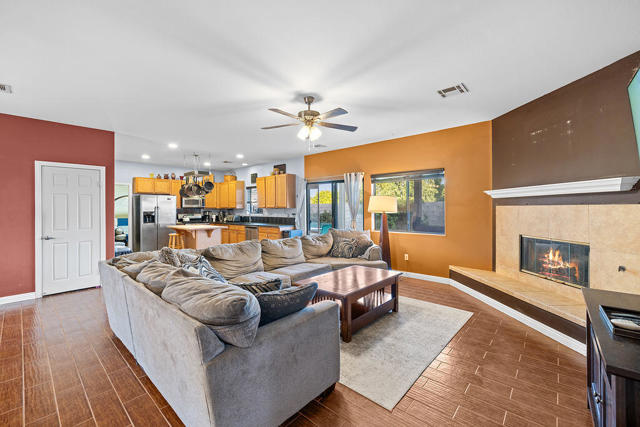 Image 4 of 27 For 30932 Osceola Place