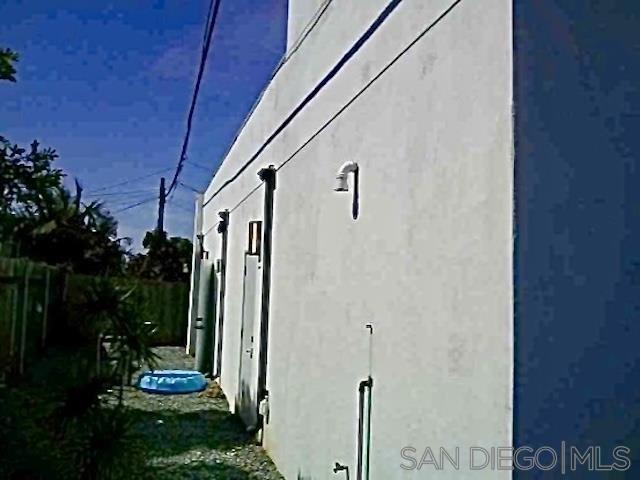 829 11th St, Imperial Beach CA: https://media.crmls.org/mediaz/6512f404-6a9a-4301-b8e3-c8ba63222875.jpg