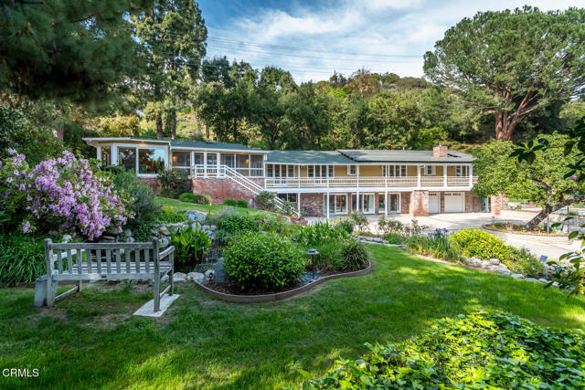 Detail Gallery Image 1 of 75 For 5290 La Canada Bld, La Canada Flintridge,  CA 91011 - 5 Beds | 5 Baths