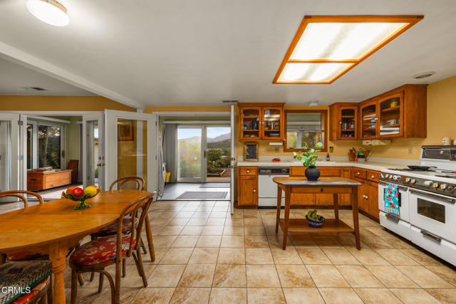 Detail Gallery Image 9 of 12 For 587 N Rice Rd, Ojai,  CA 93023 - 3 Beds | 3 Baths