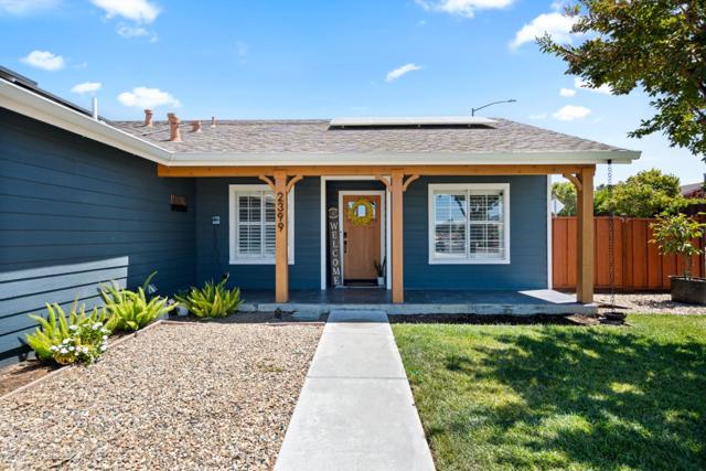 2399 Paradise Drive, Hollister CA: https://media.crmls.org/mediaz/6514ce22-4641-4285-86f2-b3f1bae0ae42.jpg