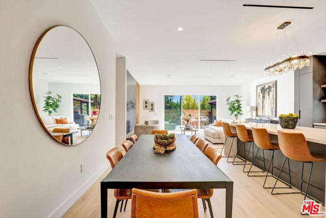 5730 Lasaine Avenue, Encino CA: https://media.crmls.org/mediaz/6516027f-cf2d-4344-a1f9-f0d5fe66e560.jpg