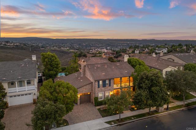 3219 Corte Paloma, Carlsbad CA: https://media.crmls.org/mediaz/65169389-4134-4996-9031-b626bb0480d5.jpg