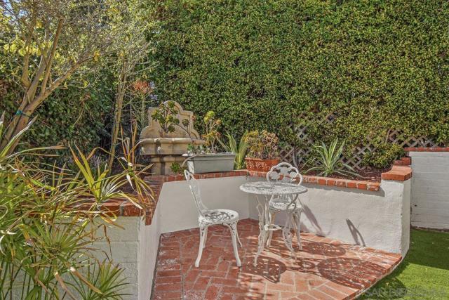 3033 Browning, San Diego CA: https://media.crmls.org/mediaz/6516972e-2fdd-4de9-9edc-736c62b40b7a.jpg