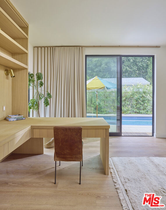 1416 Bonnell Drive, Topanga CA: https://media.crmls.org/mediaz/6516e75c-a7b7-4da8-859a-b5ad455fd6a6.jpg