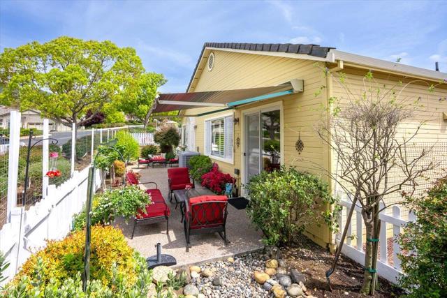 8873 Wine Valley Circle, San Jose CA: https://media.crmls.org/mediaz/65170c09-ecd3-4dbe-9795-4c8a1b1dc28d.jpg