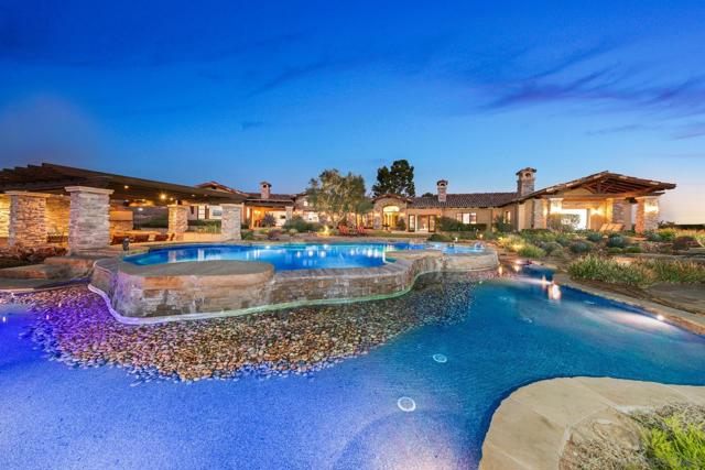 15707 Blue Crystal Trl, Poway CA: https://media.crmls.org/mediaz/65181bfd-d758-497a-a27e-e5a68143740b.jpg