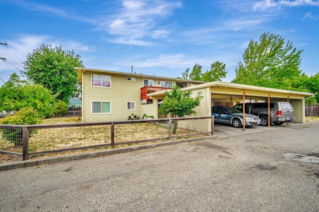 923 Delport Avenue, Santa Rosa CA: https://media.crmls.org/mediaz/65184235-ff7f-4c25-b61f-ff972de30b06.jpg